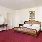 Castel Rundegg (adults Only) Hotell